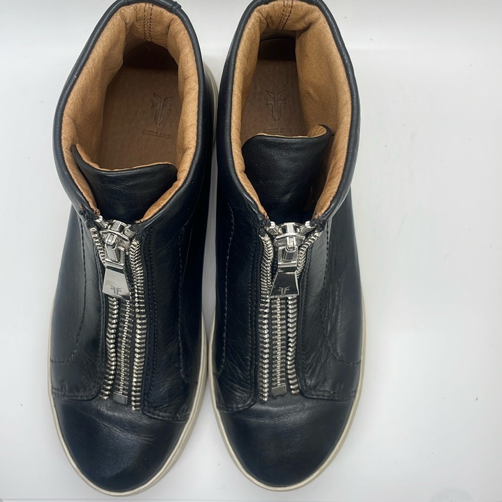 Frye boots size 6